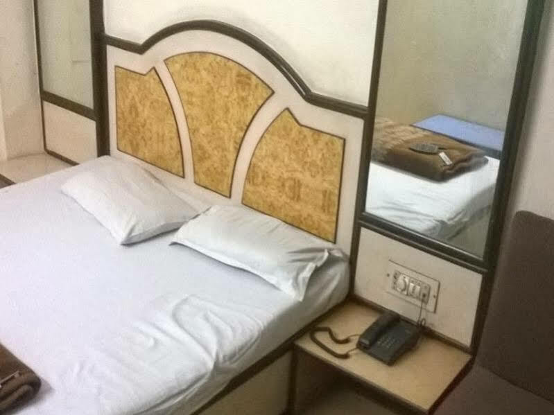 Heritage Inn Нью-Дели Экстерьер фото